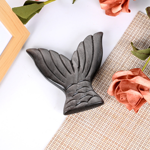 Figurine de queue de poisson sculptée à la main en pierre précieuse naturelle, queue de sirène en cristal poli pour la décoration intérieure (vente en gros) - Product Image 4
