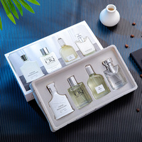 Coffret Cadeau de Parfum pour Homme 4 Pièces Taille Standard Collection Longue Durée Parfum Arabe Luxe Cologne Senteur Florale Utilisation Jour