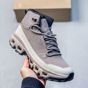 Chaussures de marche décontractées montantes pour l'extérieur avec empeigne en maille respirante, amorti et semelle épaisse élégante, style basketball - Product Image 1