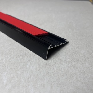 Bande en aluminium antidérapante pour escaliers, ajustement précis, aucun outil complexe requis, décoration intérieure - Product Image 6