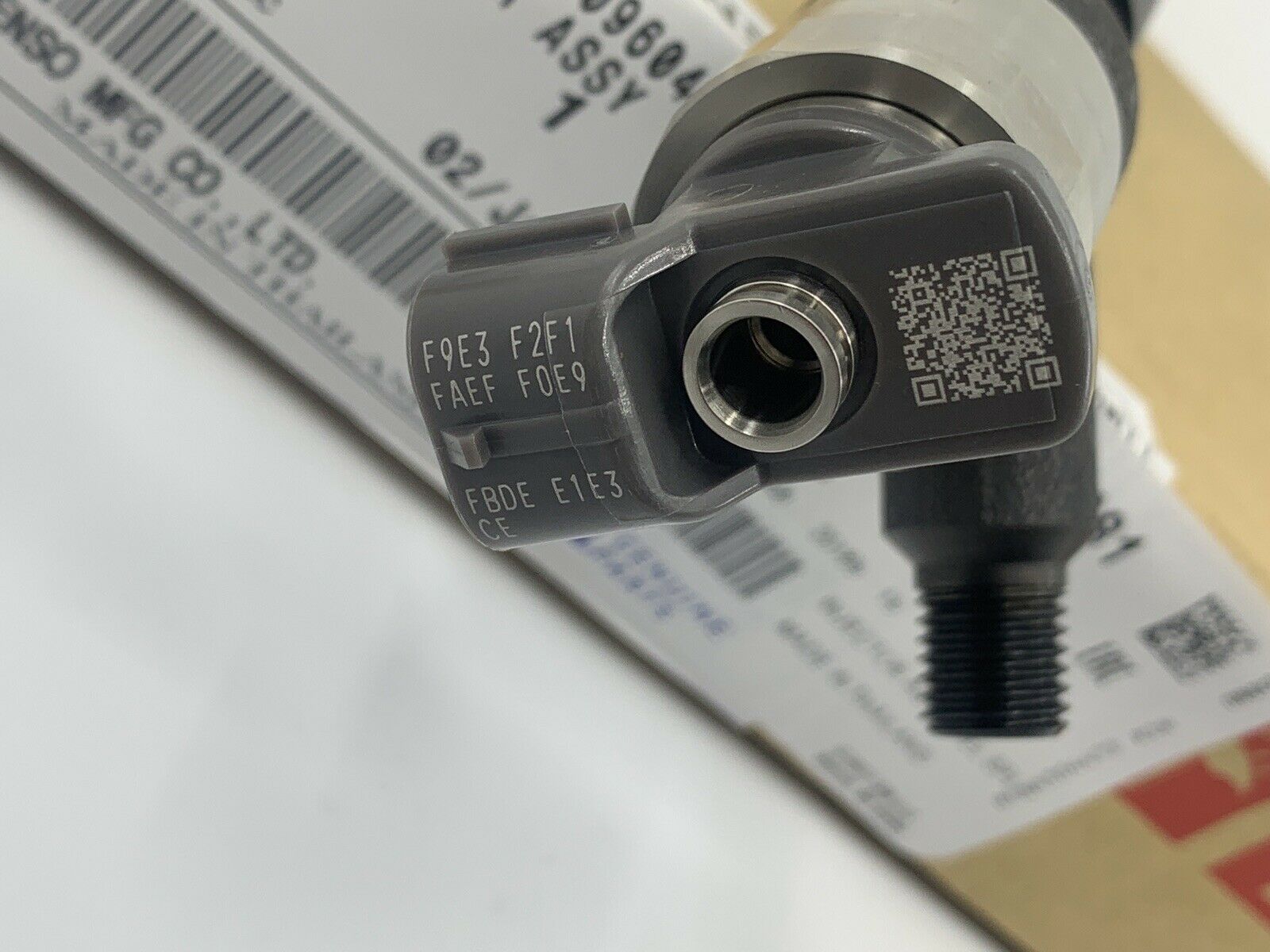common rail injector 295050-0960 12640381 injector for HOLDEN COLORADO LWN 2.8L diesel fuel injector 12640381 295050-0960