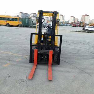 Montacargas Diésel Usado Hyster de Alto Rendimiento, 3.5 Toneladas, para Uso en Exteriores, Talleres, Mástil de Dos Etapas, Neumáticos Sólidos/Neumáticos, Horquilla de 3M - Product Image 5