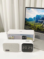 Tragbarer 3-in-1 Batteriebetriebener Plastik-Schlaf-Lautsprecher mit Weißgeräuschmaschine LED-Uhr Wecker-Lautsprecher