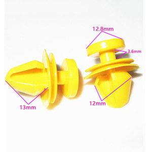 Clips de fixation en plastique 13mm 12.8mm pour jupes latérales, garnitures de seuil et couvercles de bas de caisse Jaguar Daimler Land Rover - Product Image 1