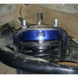 Kit di sollevamento anteriore in alluminio modificato per auto adatto per mitMitsubishi Triton Kit di sollevamento anteriore con ammortizzatore - Product Image 4