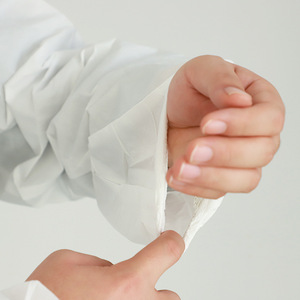 Abiti da <span class=keywords><strong>lavoro</strong></span> Non tessuti monouso con cappuccio bianco per laboratori indumenti di sicurezza per officina senza polvere - Product Image 4