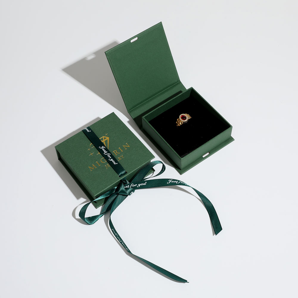 สีเขียว