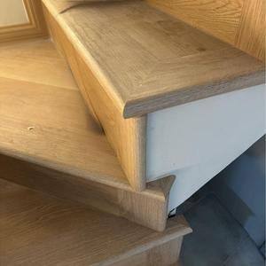 Profilo per Gradini SPC Impermeabile, Pedate e Gradini Ecologici su Misura con Garanzia di 3 Anni - Product Image 1