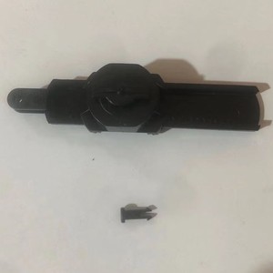 Geely EMGRAND กล่องเก็บของพลาสติกกันกระแทกกล่องเก็บของตรงกลางเหมาะสำหรับกังฟูฮายู - Product Image 3
