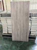 Planches de sol en vinyle SPC gris imitation bois