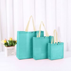 Spot Wholesale Eco-friendly Non Woven Tote Bag Reusable <b>Laminated</b> Waterproof Non Woven Hand With Logo - Product Image 3