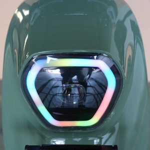 Trottinette électrique U8 48V 20Ah 500W Moteur sans balais Vitesse maximale de 20 km/h Éclairage LED Utilisation pour les trajets domicile-travail - Product Image 3