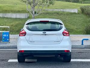 2018 Focus Hatchback Classic 1.6L Automatic Comfort Smart Edition Unidad izquierda Coche de segunda mano para exportación - Product Image 4