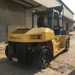 Used 16t Diesel Komatsu FD160 Forklift with Hydraulic <b>Side</b> Shifter Two Stage Mast Solid Tire-Fwd Drive for Sale - Product Image 4