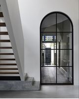 Ventanas abatibles de acero negro de estilo francés comercial con puerta de arco abierto abatible Acero interior para villas