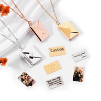 Vente en gros de collier enveloppe vierge de haute qualité pour la gravure collier pendentif en acier inoxydable à la mode personnalisé bijoux plaqués or