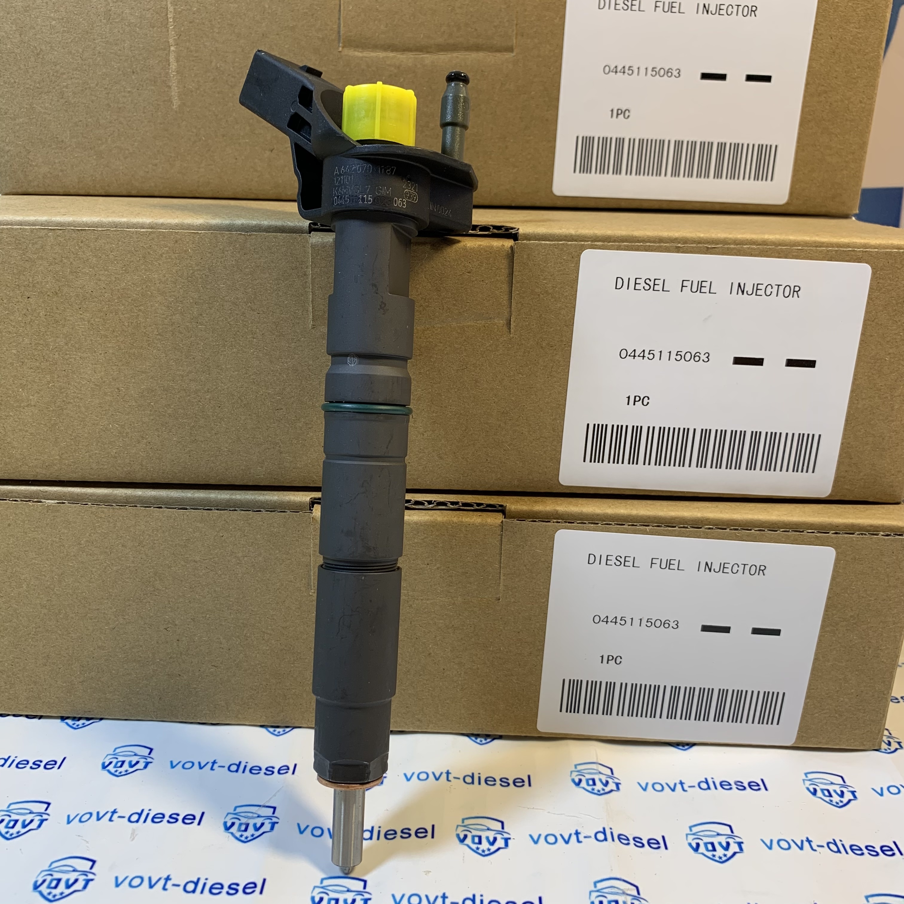 High Performance Fuel Injector 0445115063 0 445 115 063 Auto Oil Injection for Mercedes