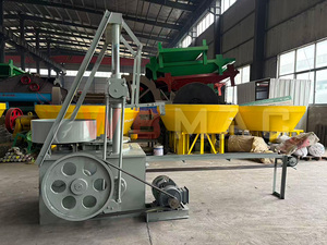 Presse à <span class=keywords><strong>briquettes</strong></span> <span class=keywords><strong>de</strong></span> charbon <span class=keywords><strong>de</strong></span> bois en nid d'abeille à moteur AC haute pression pour charbon <span class=keywords><strong>de</strong></span> <span class=keywords><strong>lignite</strong></span> et charbon <span class=keywords><strong>de</strong></span> bois pour barbecue - Product Image 4