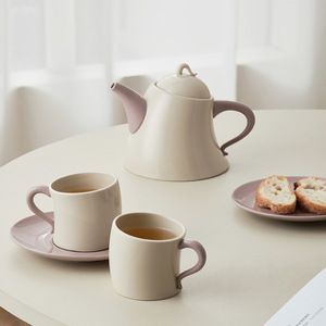Ensemble tasse à thé et soucoupe de couleur unie, logo personnalisé, tasse à café en céramique de luxe légère, tasse à café avec soucoupe - Product Image 1
