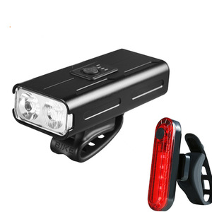 Juego de luces delanteras y traseras para bicicleta, LED, IPX4, recargables, con correa de silicona para ciclismo nocturno - Product Image 1