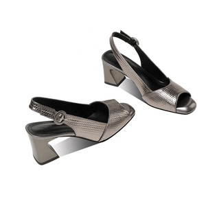 <span class=keywords><strong>Escarpins</strong></span> slingback texturés métalliques pour <span class=keywords><strong>femme</strong></span> Moncheer avec talon carré et <span class=keywords><strong>bout</strong></span> ouvert – Confort et tendance pour l'été et l'automne - Product Image 2