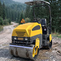 Compacteur routier vibrant à double tambour de 2,5 tonnes, moteur diesel, moteur à engrenages, conception compacte robuste, pompe, conforme aux normes EPA