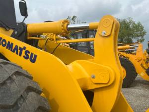 Cargadora de ruedas Komatsu WA380 usada en buenas condiciones Cargadora Komatsu WA380de segunda mano con componentes centrales Bomba de cojinete de motor - Product Image 4