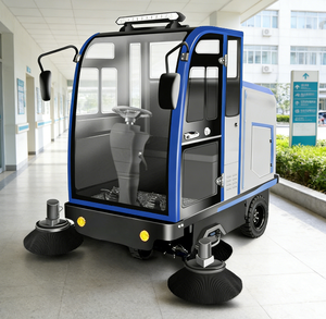 Camion balayeuse routière AOMAN avec pompe - Système de nettoyage tout-en-un à conduite entièrement automatique pour balayage, aspiration et pulvérisation d'eau - Product Image 2