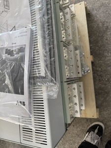 Disjoncteur d'air E4S4000 4000A 4P 690V 75kA PR122/P-LSI pour PLC - Product Image 3