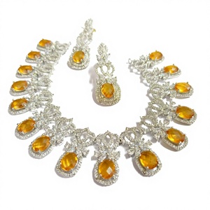 Parure de bijoux de mariée classique en strass orange et perles d'imitation, collier et boucles d'oreilles chandelier, plaqué argent, spéciale pour les mariées - Product Image 1