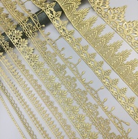 Offre Spéciale vente en gros personnalisé or broderie dentelle garniture fantaisie Guipure dentelle Stocks Lots coeur dentelle pour robe vêtements couture