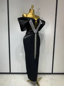 Abito Aderente con Catene Scintillanti, <span class=keywords><strong>Abbigliamento</strong></span> di Lusso per Feste di Compleanno da Donna - Product Image 2