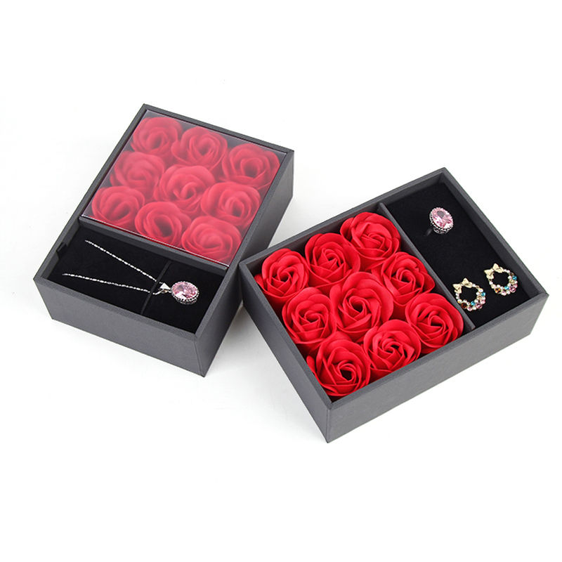 Boîte à fleurs noire