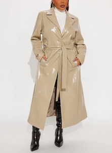 Manteau long <span class=keywords><strong>trench</strong></span> personnalisé pour femme <span class=keywords><strong>en</strong></span> similicuir verni, col <span class=keywords><strong>à</strong></span> revers, <span class=keywords><strong>ceinture</strong></span> intégrée, pour le quotidien, la rue et les soirées - Product Image 2