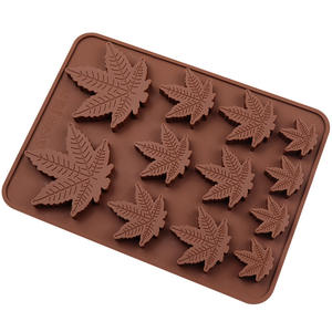 HY Weed Leaf-Molde de silicona para Chocolate, bandeja para hornear dulces de hoja de arce - Product Image 3