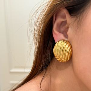 เครื่องประดับแฟชั่นปี 2024 ต่างหูแบบติดหูทรงวงรีลายทวิลล์  ชุบทอง 18k  ทำจากสแตนเลสสตีล ป้องกันการแพ้  สำหรับผู้หญิง - Product Image 3