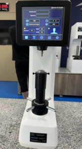 HST HRS-150T grand écran tactile opération affichage numérique Force de <span class=keywords><strong>test</strong></span> manuelle changeant le testeur de dureté <span class=keywords><strong>Rockwell</strong></span> - Product Image 2