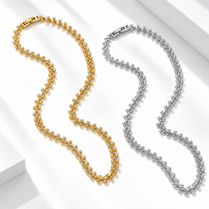 Collier à maillons en forme de nœud en acier inoxydable, chaîne sculptée à motifs répétitifs, couleur or et argent, bijou tendance - Product Image 1