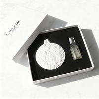 Diffuseur d'huiles essentielles en céramique parfumée à la fleur, en porcelaine faite à la main, logo personnalisé, diffuseur d'air suspendu pour voiture, armoire, désodorisant