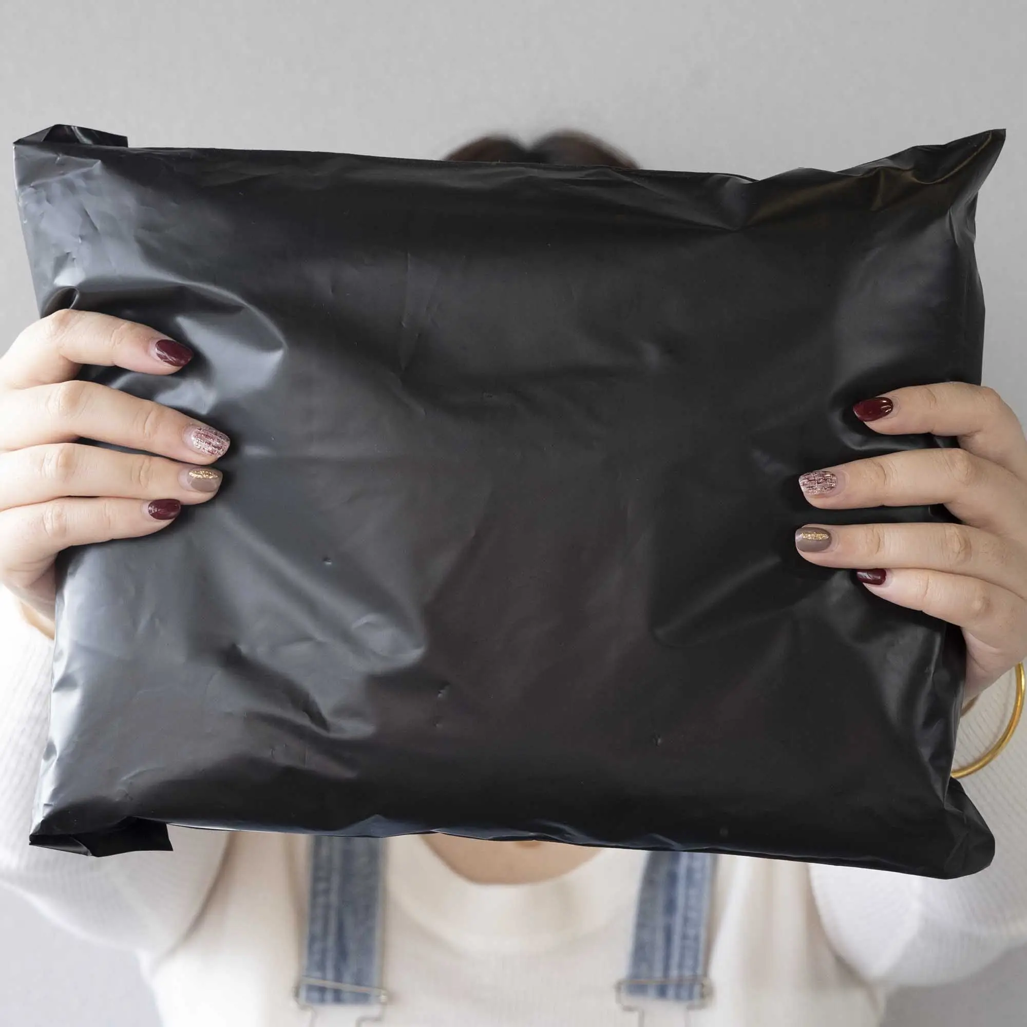 Benutzer definiertes Logo Gedruckte Express-Tasche Recycelte schwarze Kuriert aschen Kleidung Versand paket Umschlag Poly Mailer Mailing Poly mailer Tasche