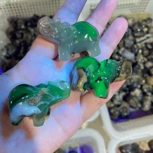 Venta al por mayor de ágata volcánica mixta espeleología dragón elefante tortuga cristal cavado artesanía curativa para la decoración <span class=keywords><strong>del</strong></span> hogar - Product Image 4