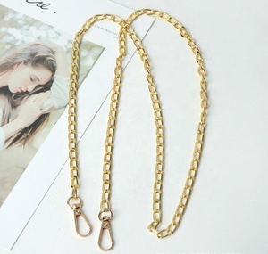 Nouveau <span class=keywords><strong>Sac</strong></span> Tendance en Fausse Fourrure Dessin Animé, Tête de Lapin Ours en Peluche, Longue Chaîne, Bandoulière, Pochette Messenger, pour Femme, Fille et Enfant - Product Image 5