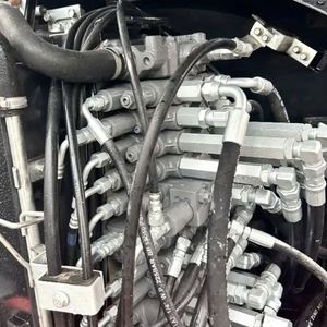 รถขุดขนาดเล็กแบบตีนตะขาบ KX163 มือสอง ใช้งานมาแล้ว 400 ชั่วโมง ราคาคุ้มค่า รับน้ำหนักได้ 6 ตัน 7 ตัน เครื่องยนต์แท้ผลิตในญี่ปุ่น ได้รับการรับรองมาตรฐาน CE - Product Image 5