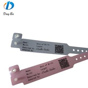 저렴한 Manufactural 친환경 비닐 식별 팔찌 맞춤형 PVC 팔찌 부드러운 비닐 공장 일회용 플라스틱 - Product Image 3