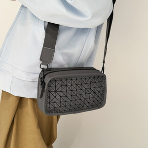 Sac bandoulière mini noir pour homme, style simple, de bonne qualité, vente en gros - Product Image 5