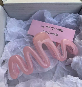 مشابك مخلب كبيرة بلون الحلوى للشعر السميك أنيقة فريدة من نوعها Wavy للنساء مقطع طويل - Product Image 6