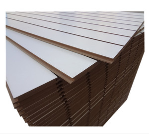 Linyi Consmos מפעל 16mm, 17mm, 18mm MDF מלמין פסיס/חריץ לוח משמש <span class=keywords><strong>Slatwall</strong></span> פנלים - Product Image 6