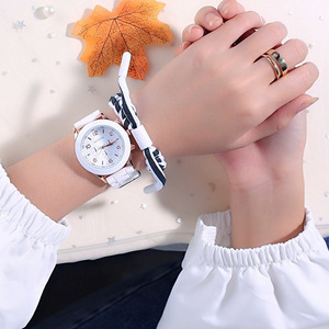 Orologio da Polso Sportivo al Quarzo in Silicone Colorato con Design Grazioso, Stile Macaron, per Studenti e Bambini - Regalo Perfetto - Product Image 3
