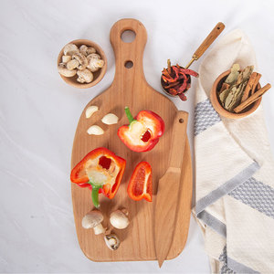 Accessoires de cuisine de qualité supérieure Finesse, planches à découper ovales en bois de 50 cm avec poignée - Product Image 6