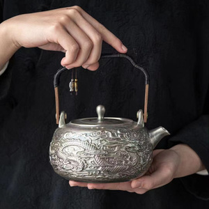 Théière chinoise en argent doré avec dragon sculpté à la main, grande capacité, pour préparer du thé et faire bouillir de l'eau, résistante à la chaleur - Product Image 1